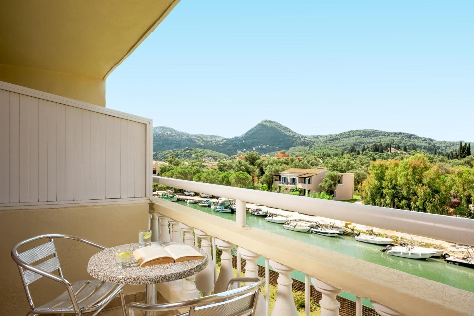 Messonghi Beach Holiday Resort مورايتيكا المظهر الخارجي الصورة